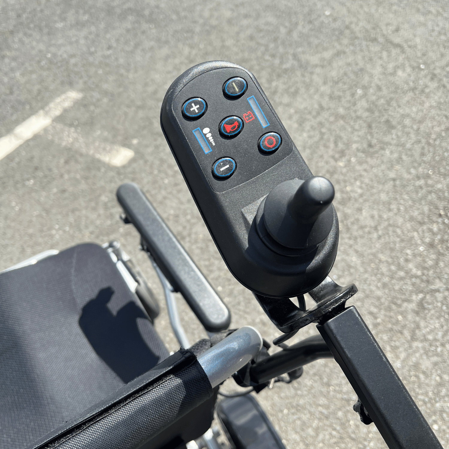 Easy Chair Trekin Powerchair