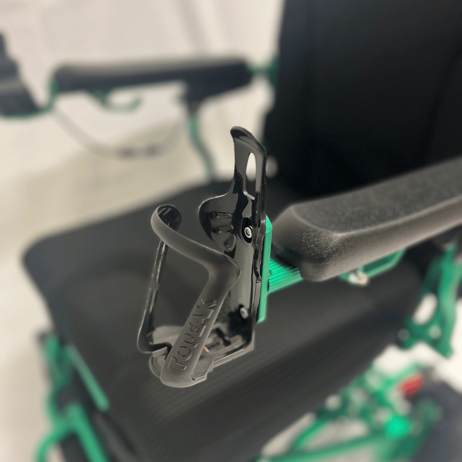 iM.2 Folding Electric Wheelchair