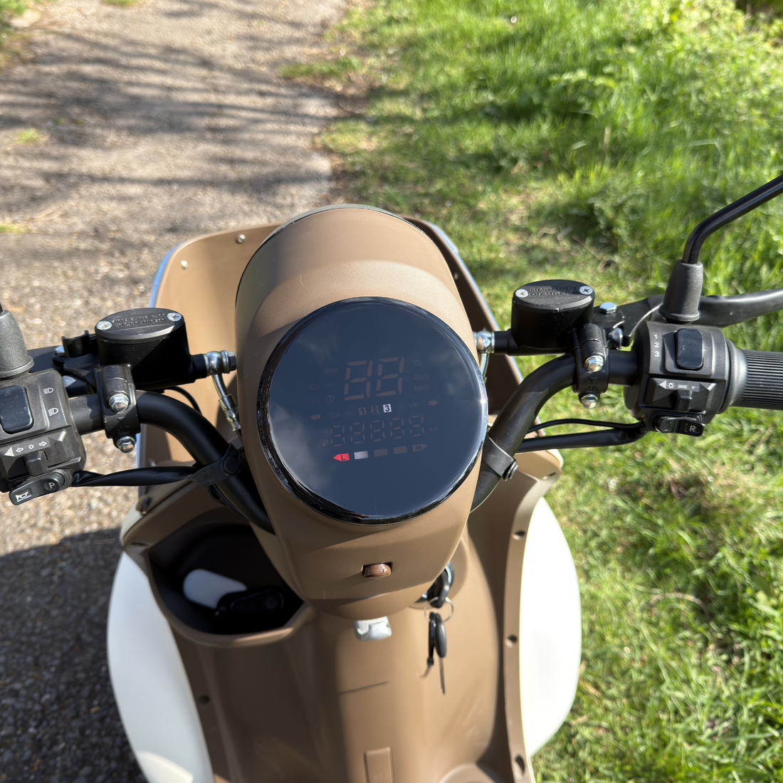 Easy, Intuitive Driving Control