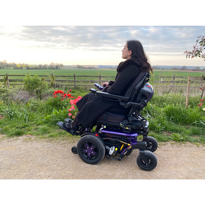 Quantum 4 Front Powerchair