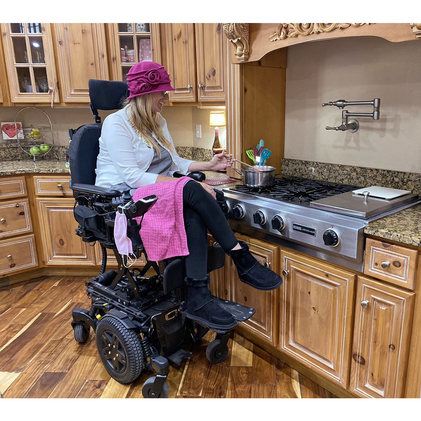 Quantum Edge 3 Stretto Powerchair