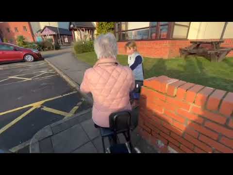 Milli lightweight mobility scooter