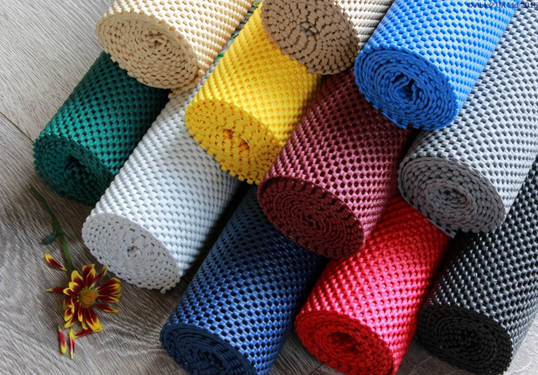 StayPut Anti-Slip Fabric Roll - 50.8 x 182.9cm - Forest Green