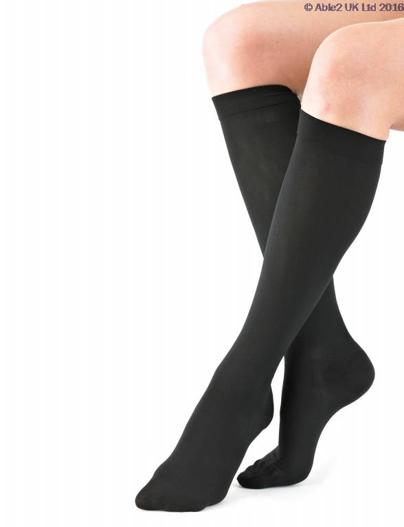 Neo G Travel & Flight Compression Socks - Black - Medium
