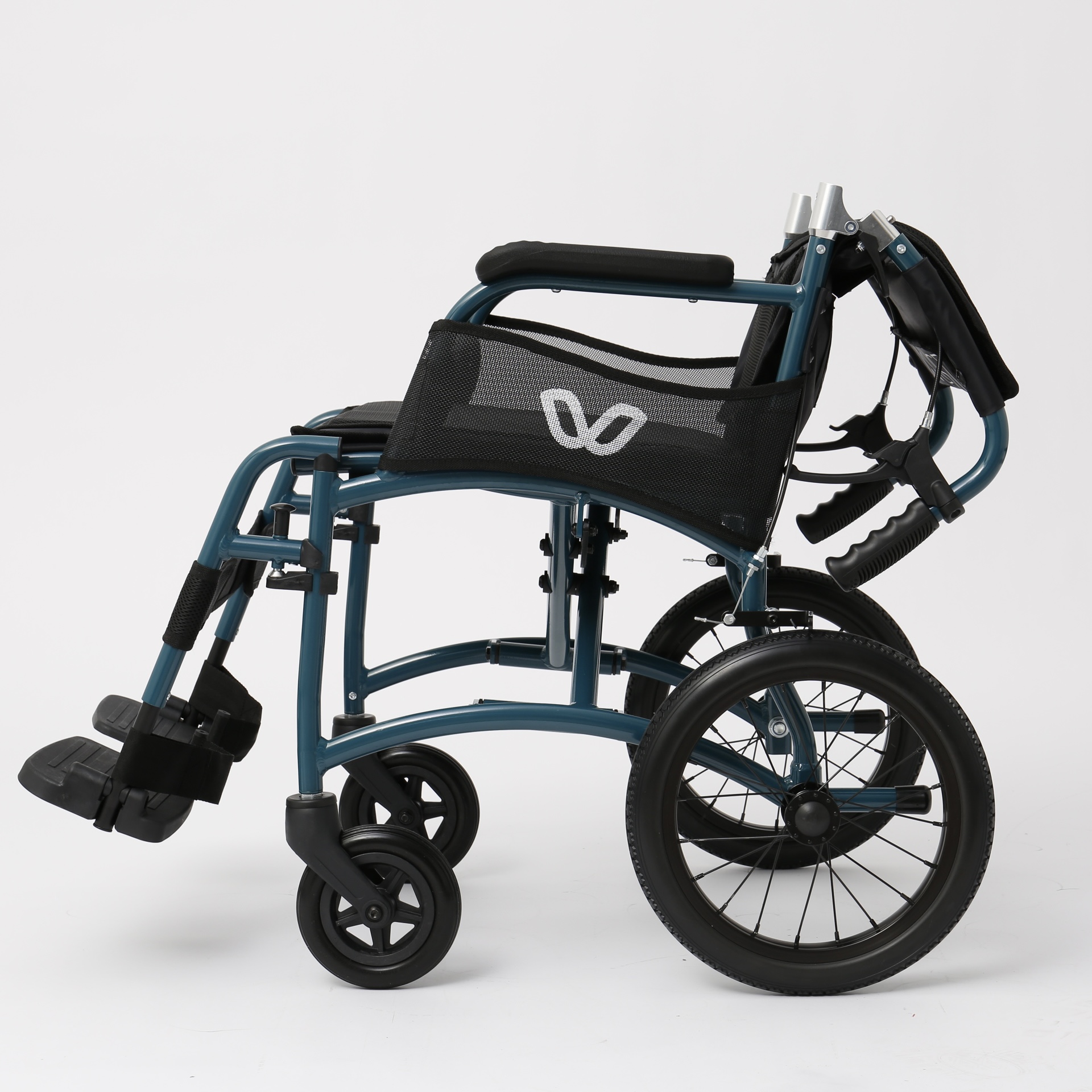 Astrum.2 Magnesium Transit Wheelchair